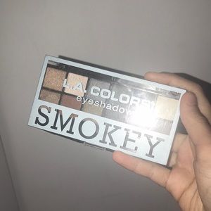 LA Colors Smokey Eyeshadow Pallete